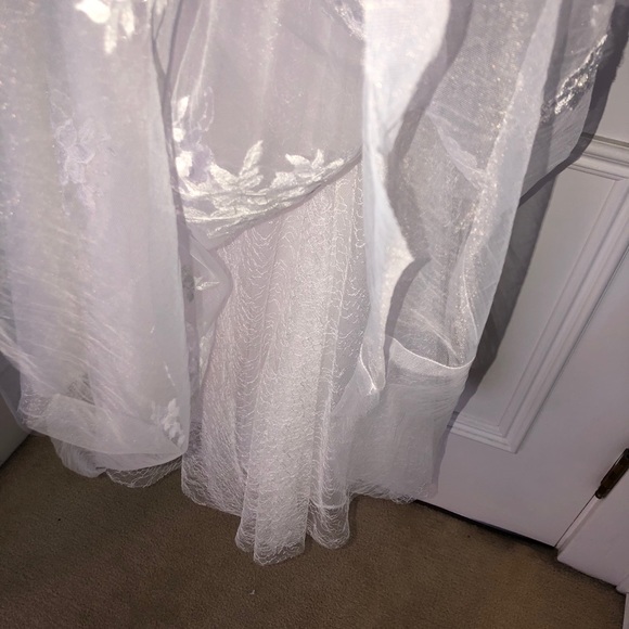 Maggie Sottero Meryl Lane Tea length wedding gown - Picture 5 of 12